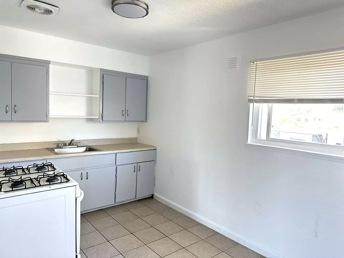 7123 Holly Street, Oakland, CA 94621 photo 4