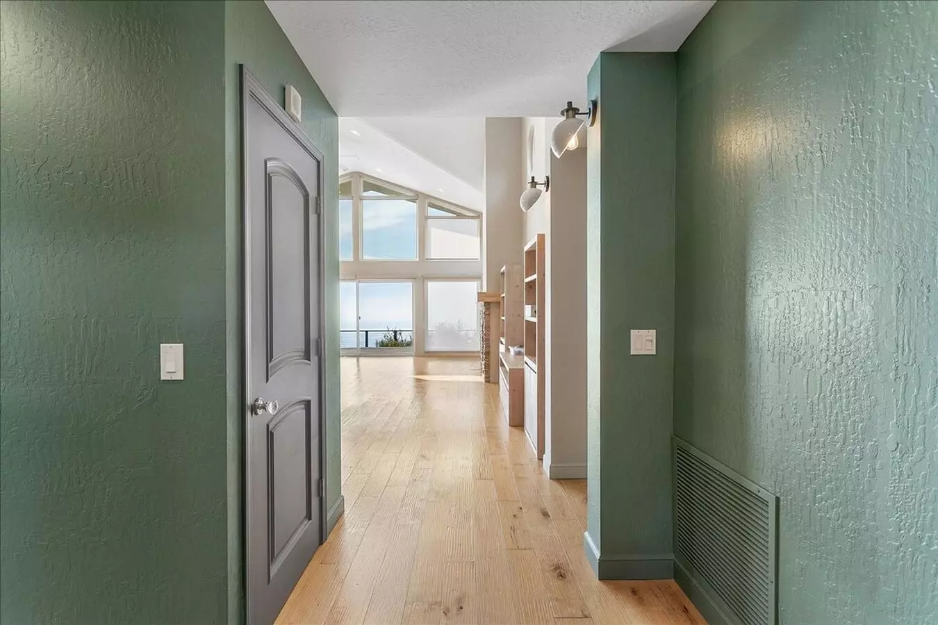 75 Chadbourne Way photo 4