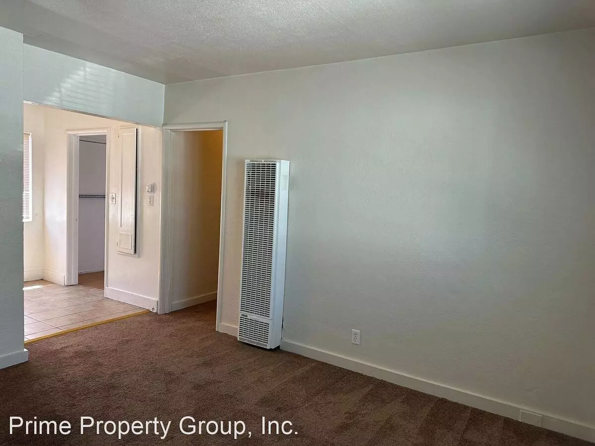 7520 Garfield Avenue, Oakland, CA 94605 photo 2