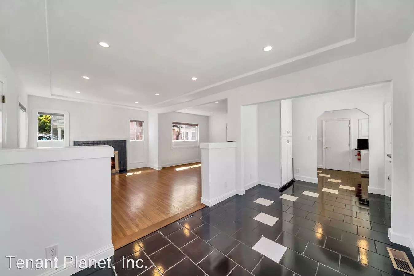 7637 Ney Ave photo 3