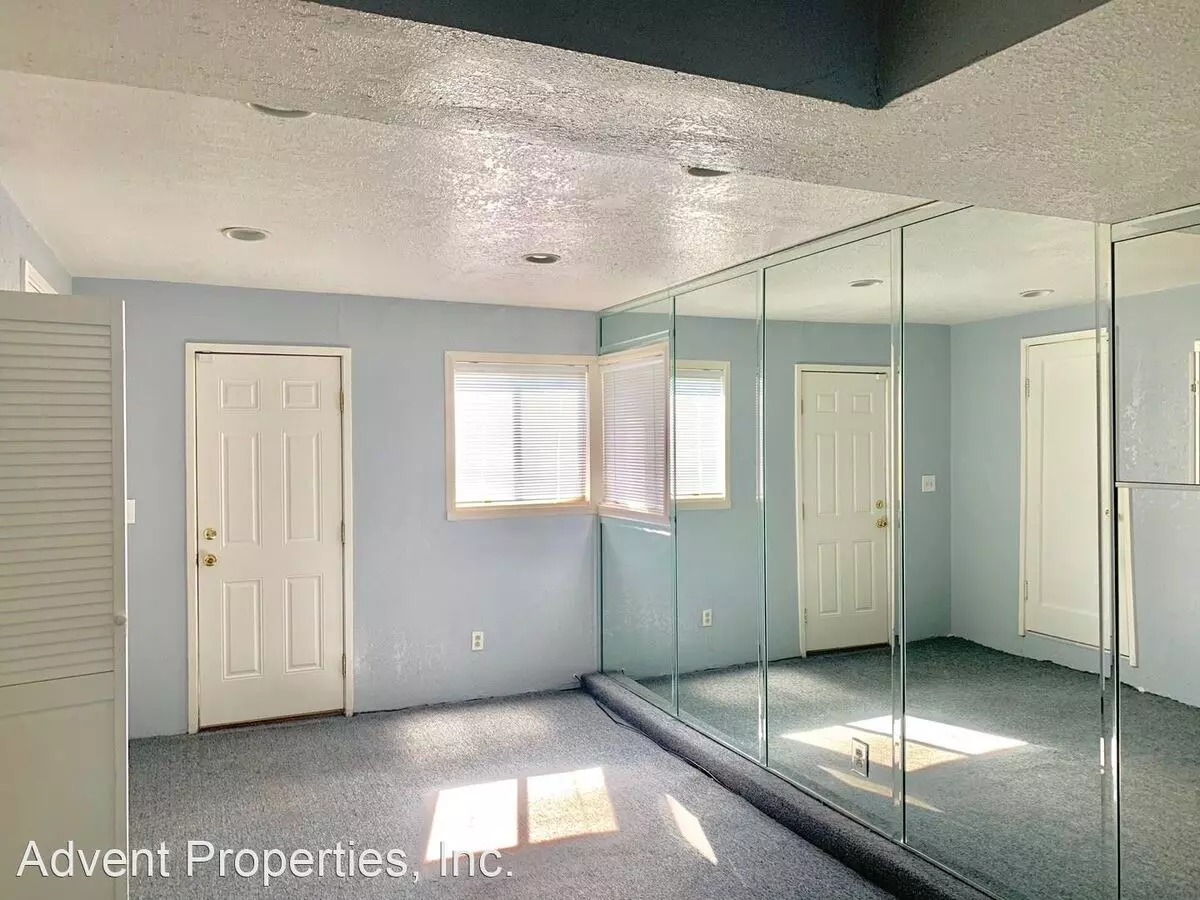 7880 Sunkist Drive, Oakland, CA 94605 photo 5