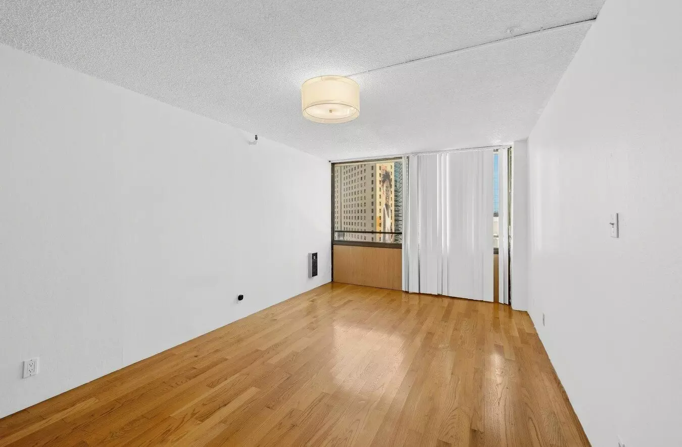 801 Franklin Street - 1 photo 4