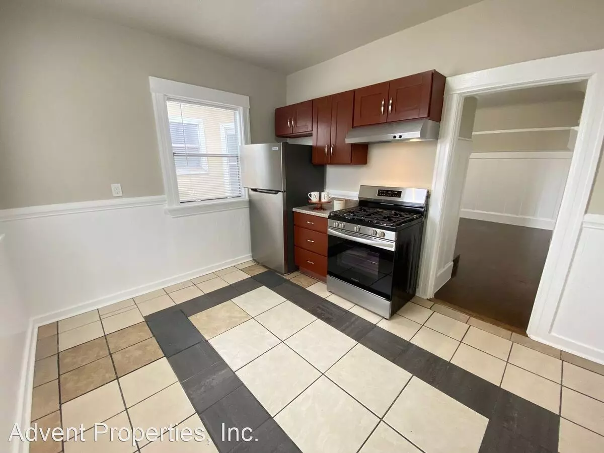 809-811 26th Street photo 3