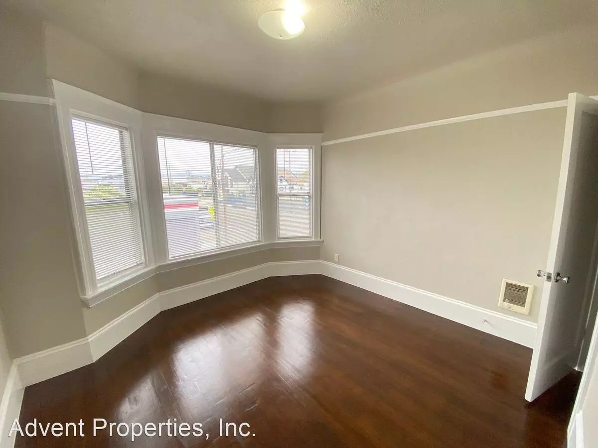 809-811 26th Street photo 4