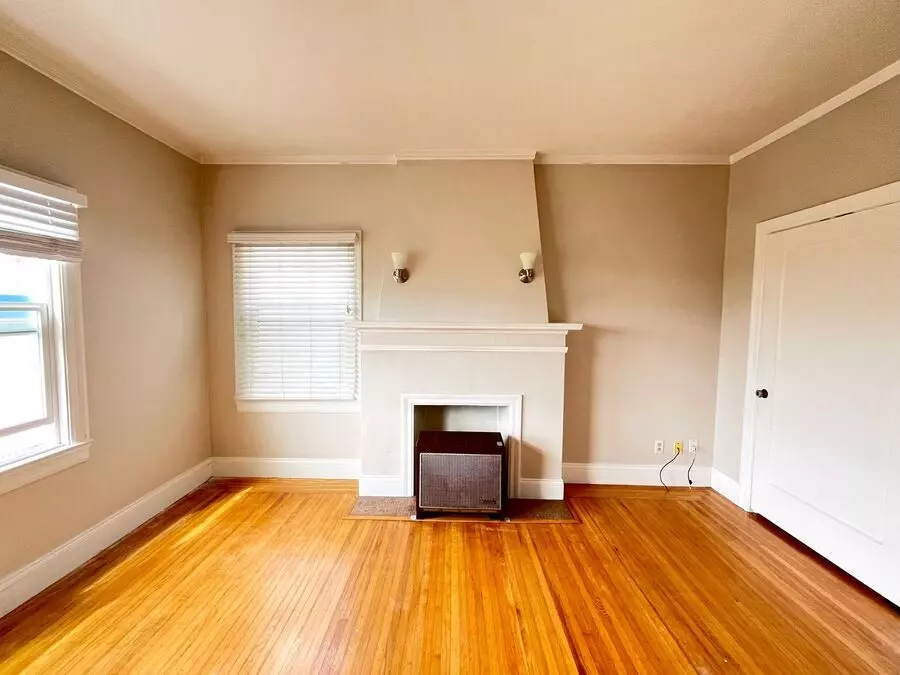827 Warfield Avenue, Oakland, CA 94610 photo 3