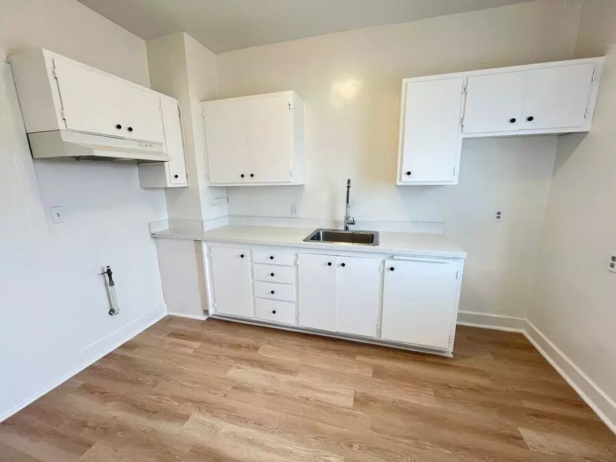 827 Warfield Avenue, Oakland, CA 94610 photo 5
