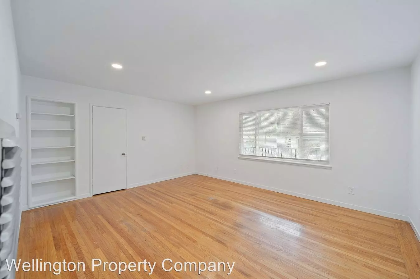 856 Erie St. photo 3