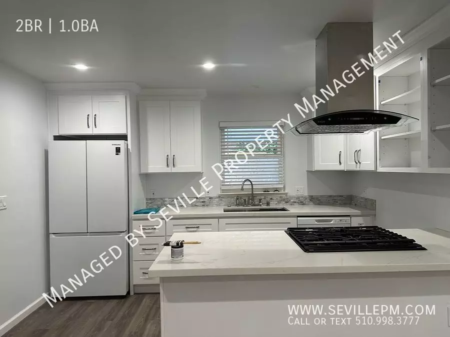 860 22nd Street, Oakland, CA 94607 photo 2