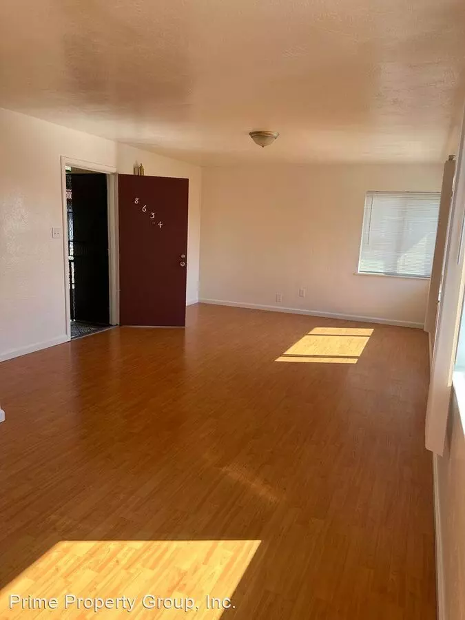 8634 MacArthur photo 4