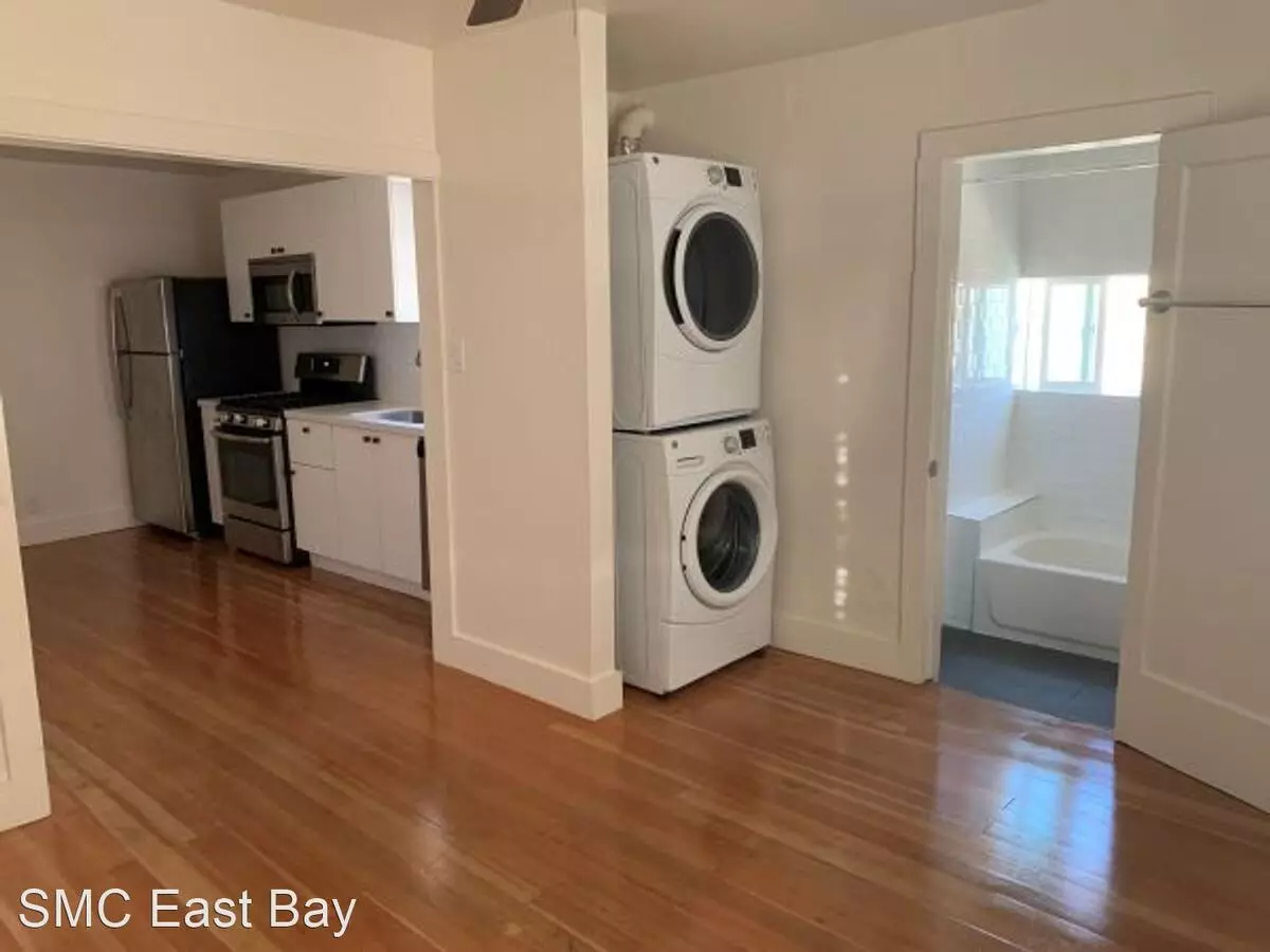 867 37th St photo 3