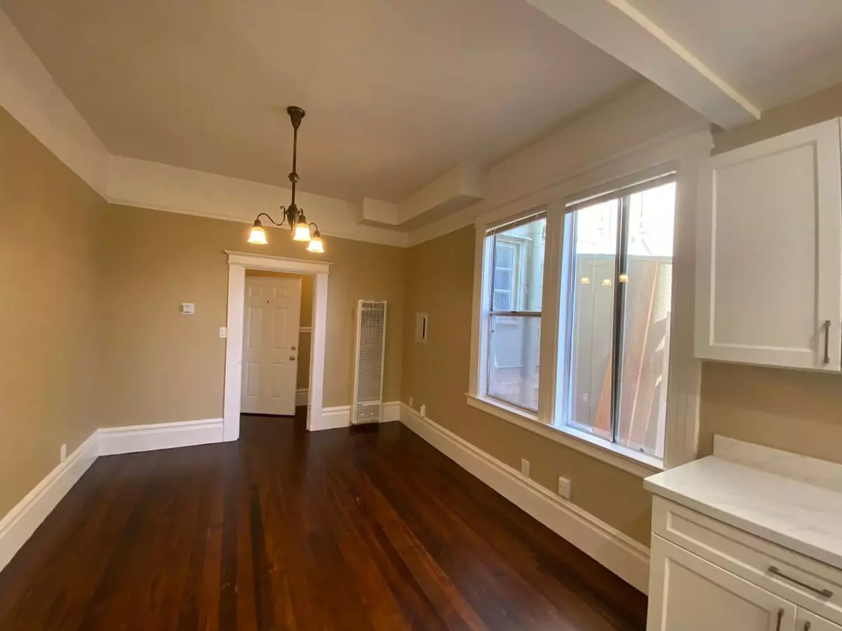 889 34th Street, Oakland, CA 94608 photo 3