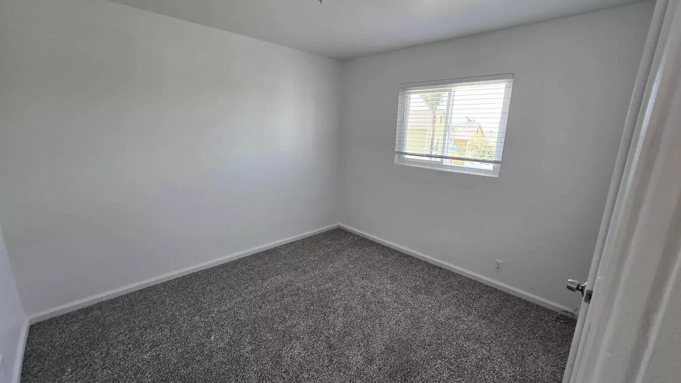 9240 Macarthur Blvd photo 5