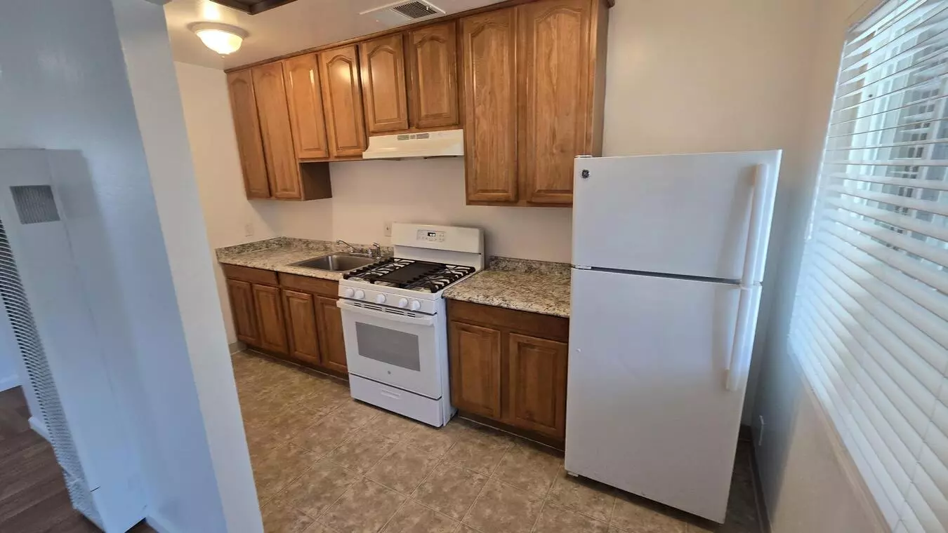 9240 Macarthur Blvd photo 4