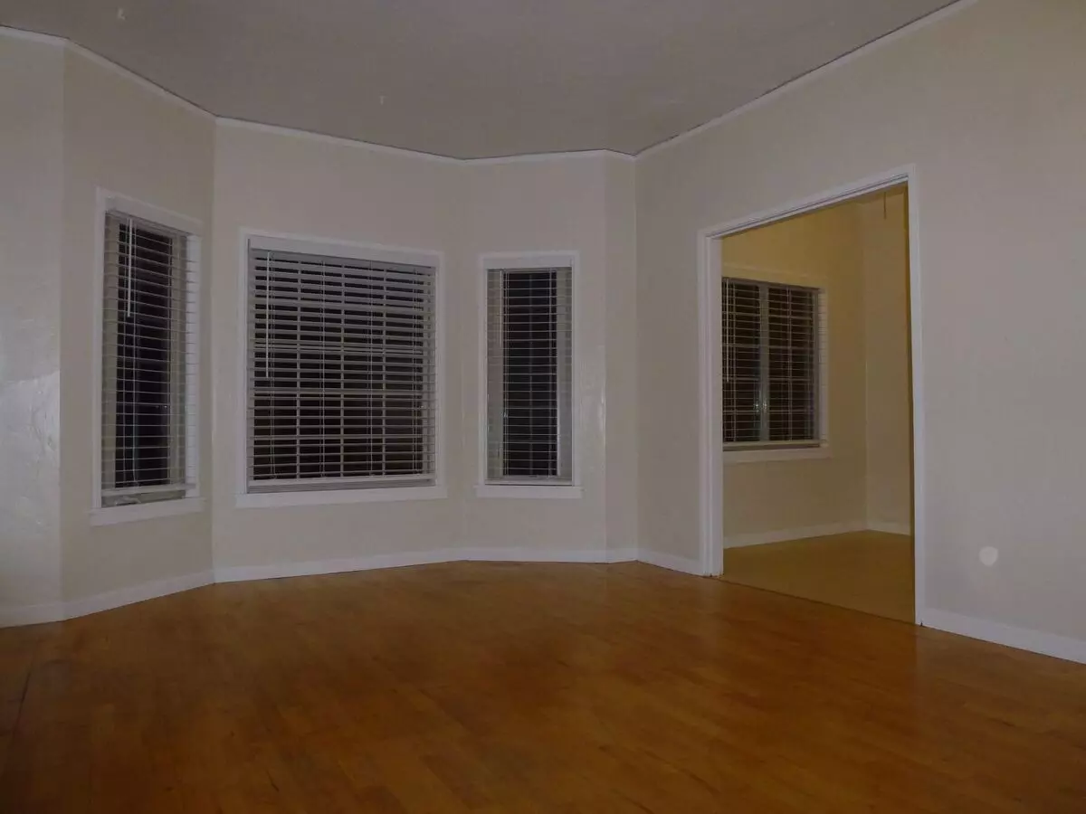 2416 8th Avenue, Oakland, CA 94606 photo 4