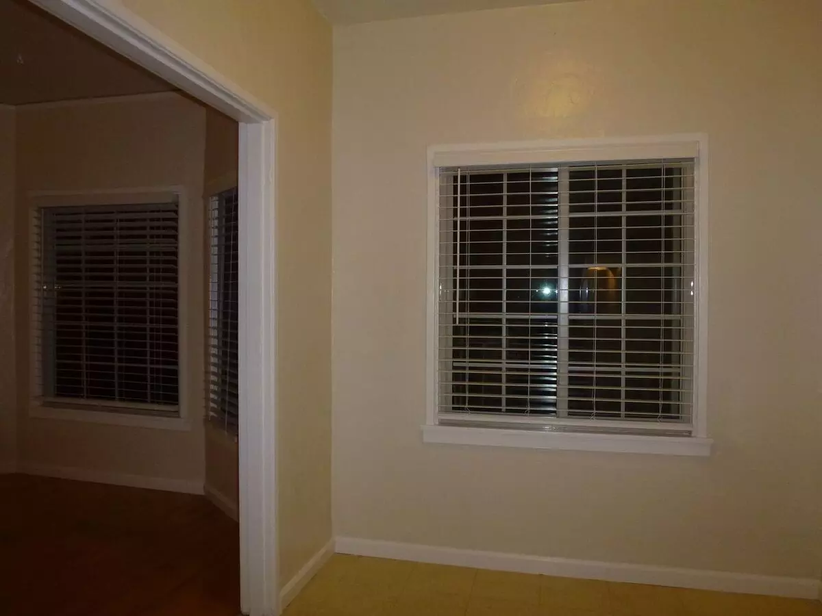2416 8th Avenue, Oakland, CA 94606 photo 5