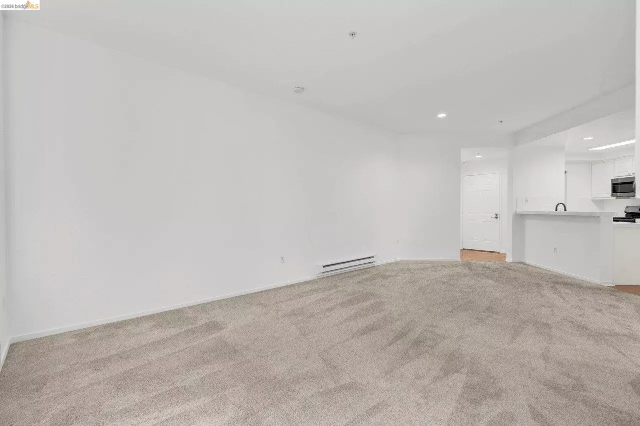 Beautifully Updated 2br Condo With Dual Primary Suites photo 4