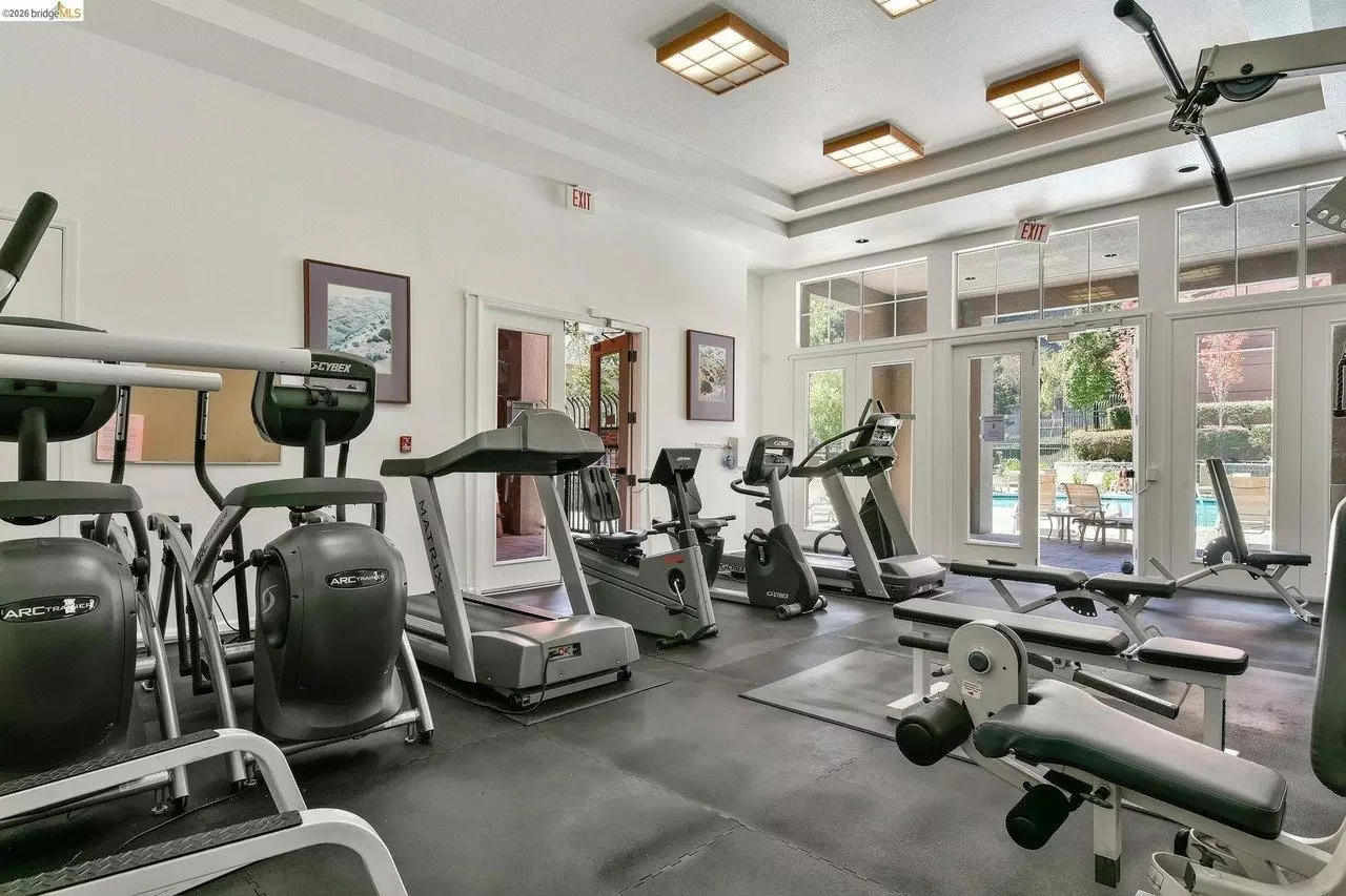 Beautifully Updated 2br Condo With Dual Primary Suites photo 2