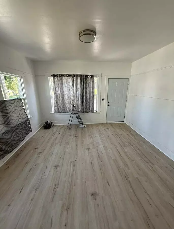 Brand New 1Bed Room 1Bathroom Unit Remodeled photo 2