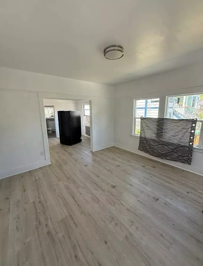 Brand New 1Bed Room 1Bathroom Unit Remodeled photo 5