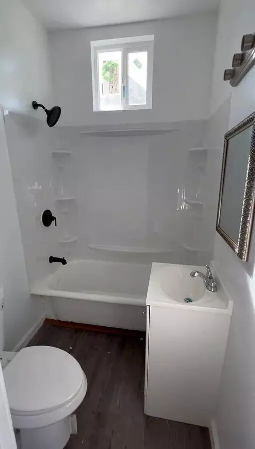 Brand New 1Bed Room 1Bathroom Unit Remodeled
