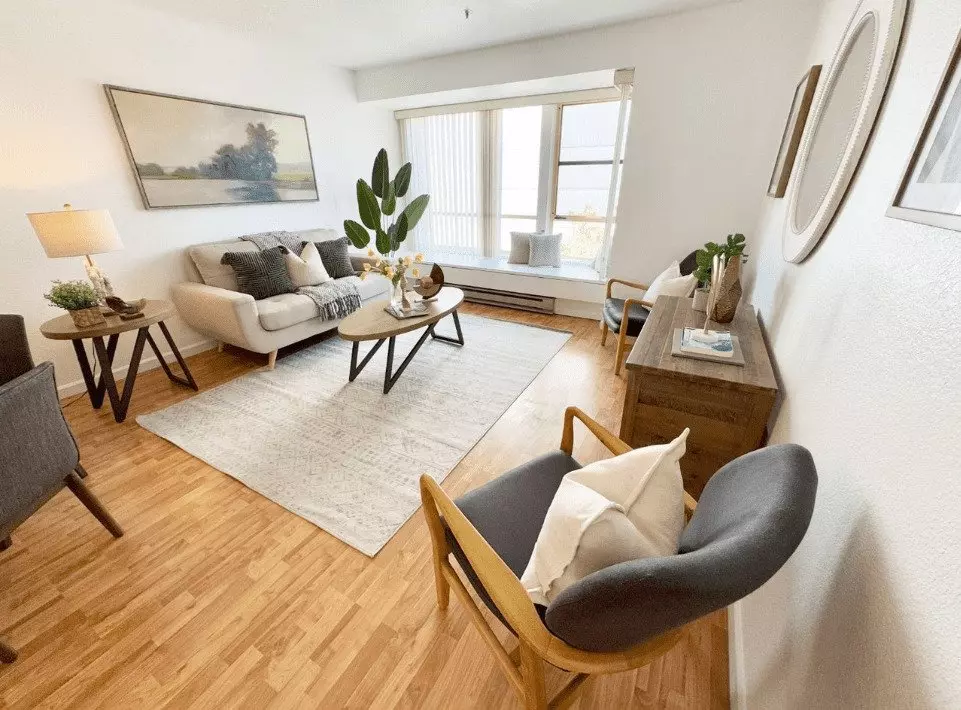 Bright Top-floor Corner 1 Bed / 1 Bath Condo In The Heart Of Oakland