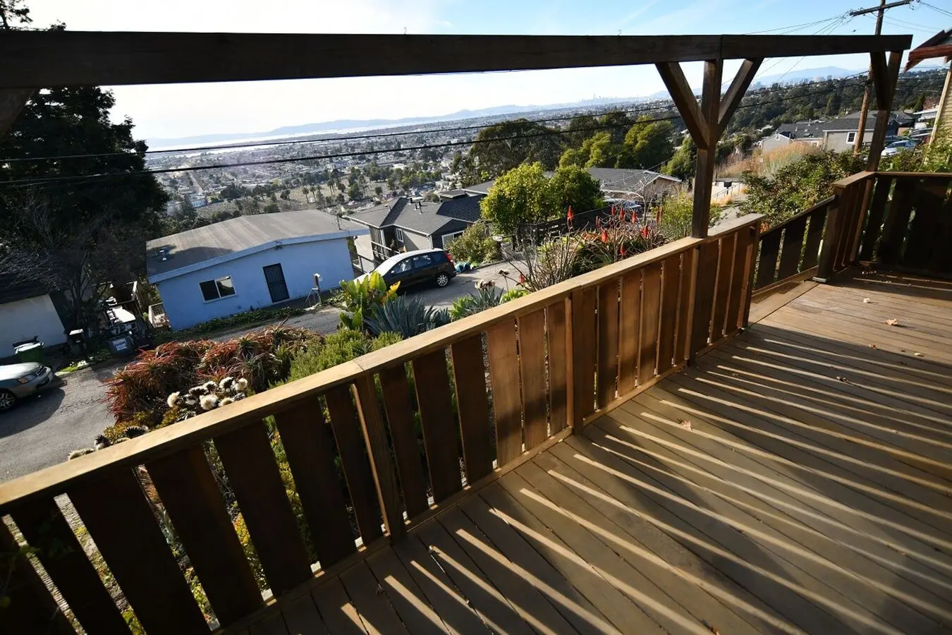 Charming Bungalow In The Oakland Hills photo 4