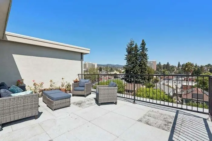 3877 Howe Street, Oakland, CA 94611 photo 4