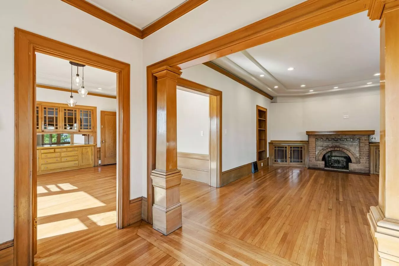 Classic 3Bed Home Near Lake Merritt With Fresh Updates photo 5