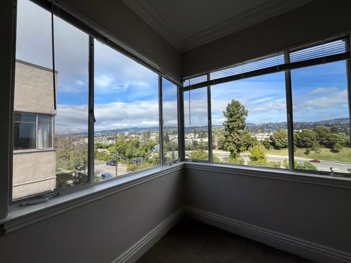 Coming Soon-229 Macarthur Blvd Located Just Above Lake Merritt In The Adams Point Neighborhood Of Oakland photo 4