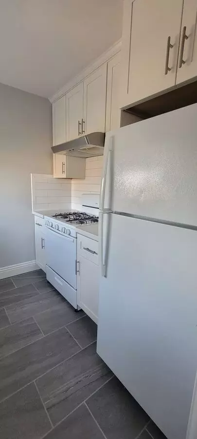 Coming Soon-229 Macarthur Blvd Located Just Above Lake Merritt In The Adams Point Neighborhood Of Oakland photo 2