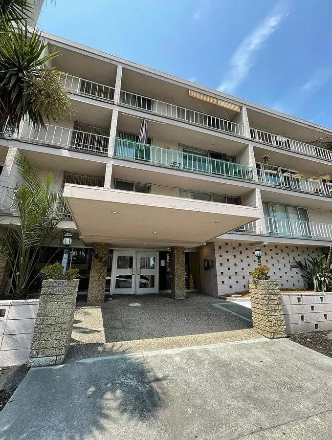 Recently Renovated 1 Bedroom 1Bathroom For Rent!!!!! photo 4