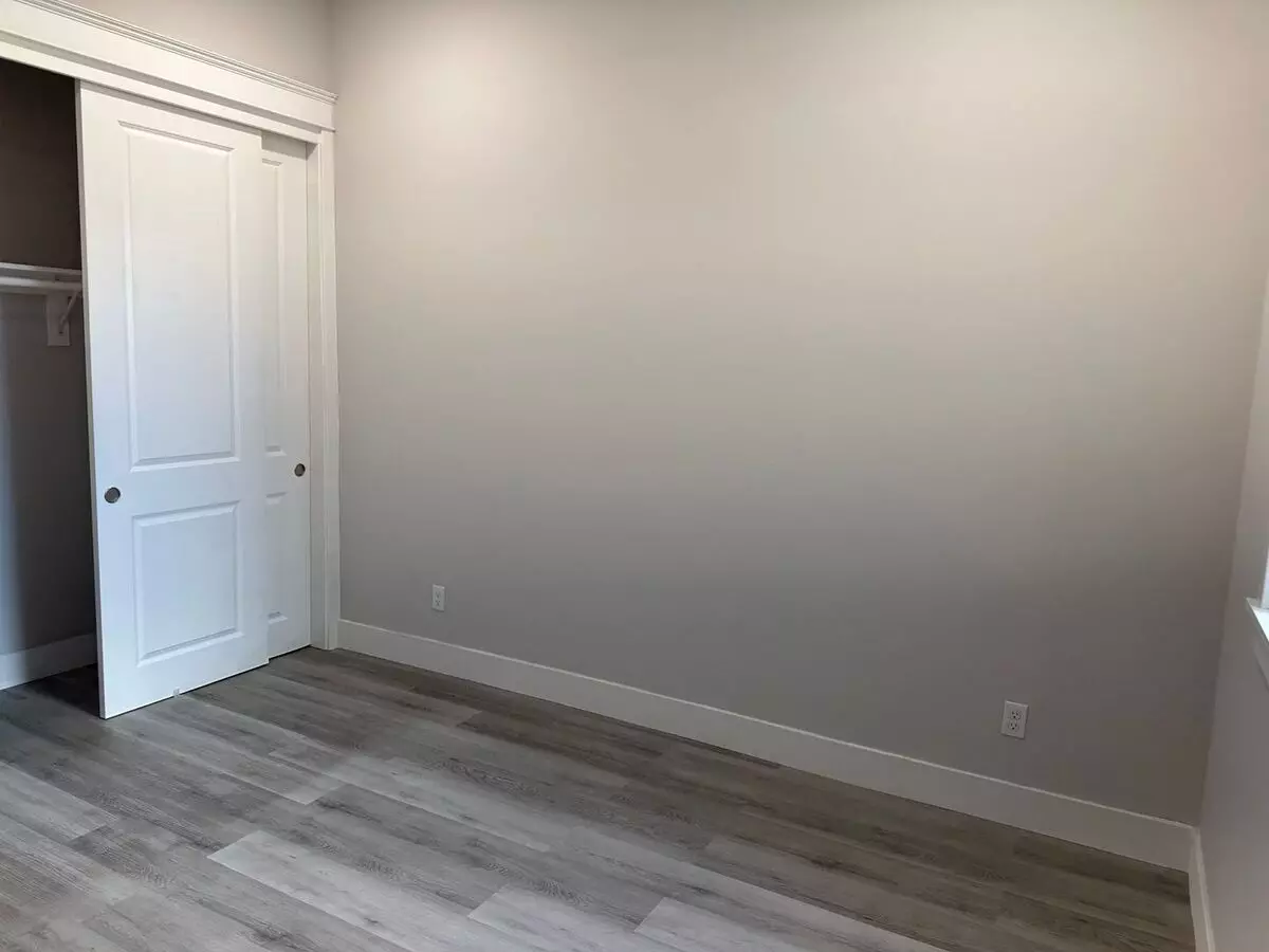 832 Pine St, Oakland (Apartment) photo 4