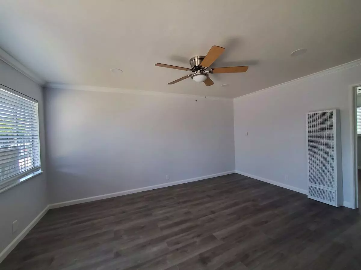 411 - 3114-3128 Ashbrook Ct