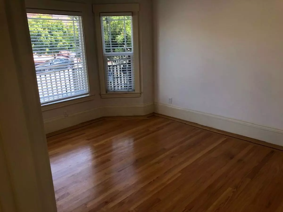 937 International Blvd photo 3