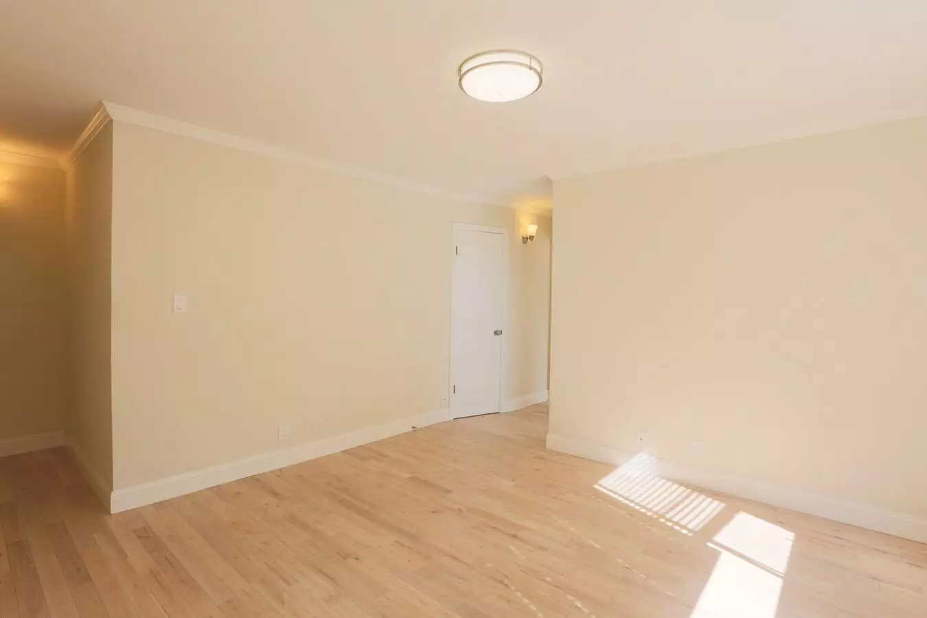 Open House: Sunday (6/14) 12:45pm-1:15pm Large 1br/1ba On A Quiet Tree-lined Street In Oakland With Remodeled Kitchen, H/w Floors, Spacious Closet (400 Orange Street #205) photo 3