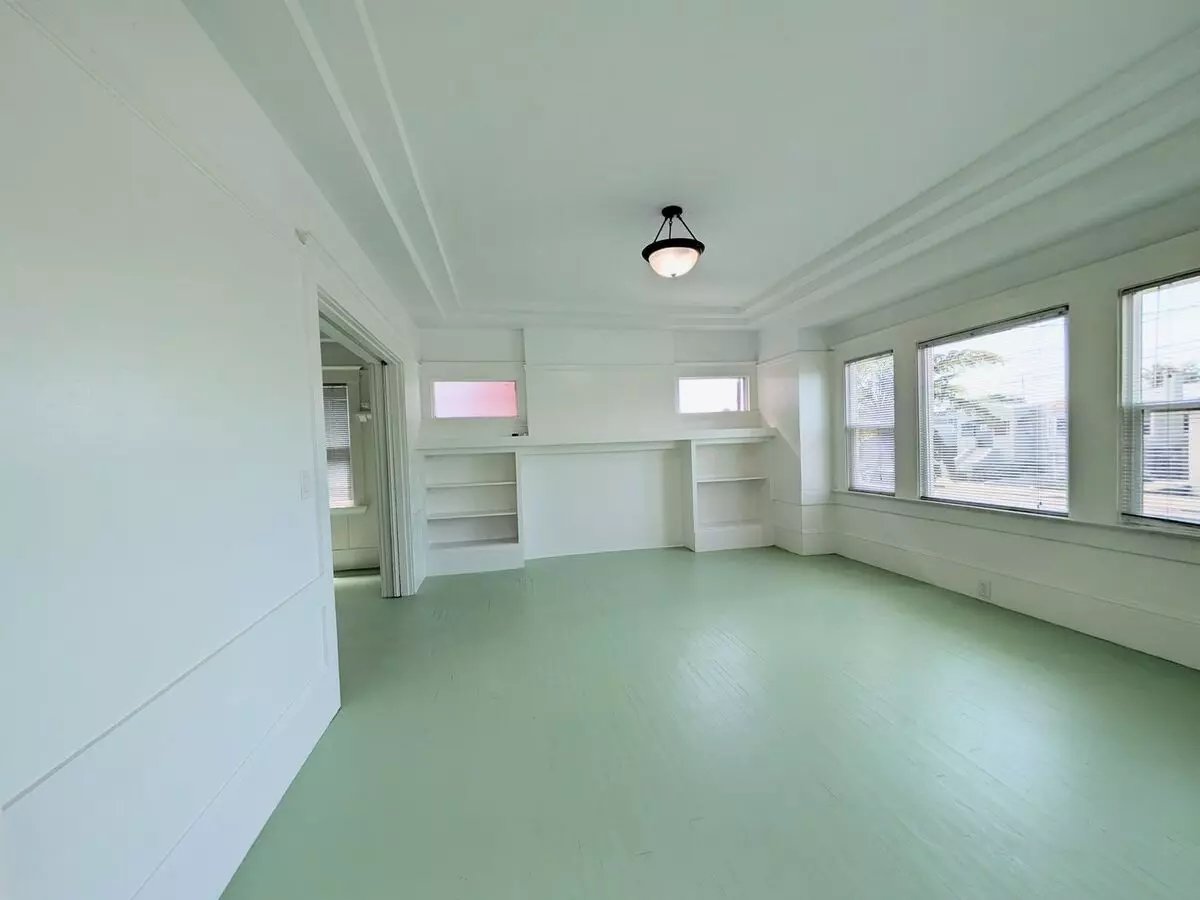 Market St. Duplex photo 5