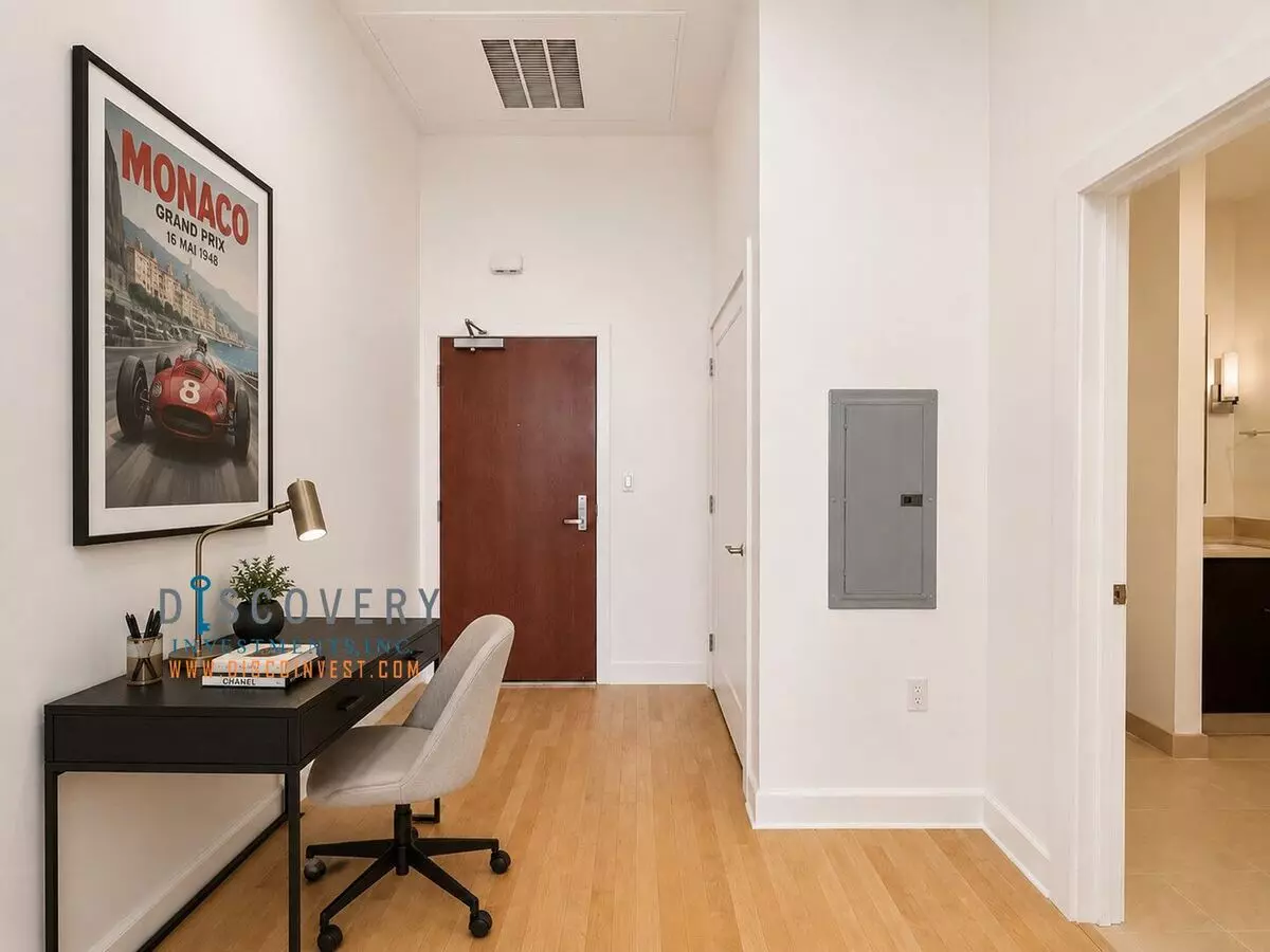 Modern Live/work Loft At Market Square In Old Oakland photo 5