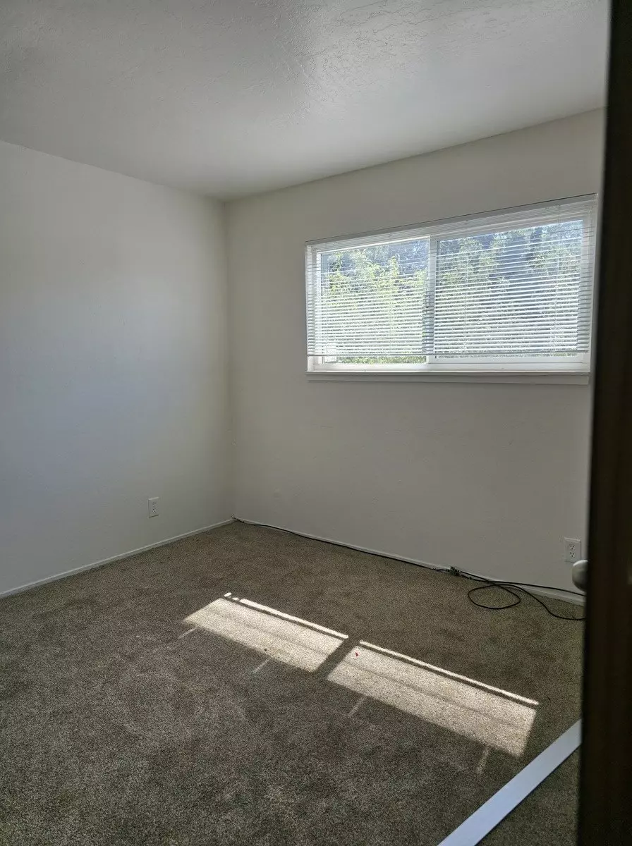 2326 84Th Ave photo 4