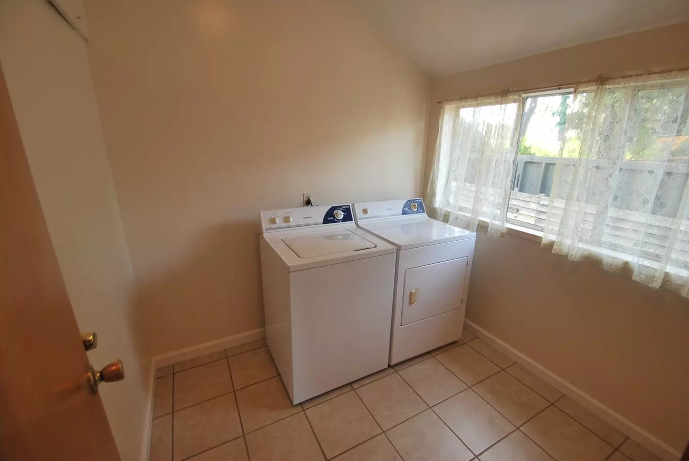 4146 Gilbert Street, Oakland, CA 94611 photo 3