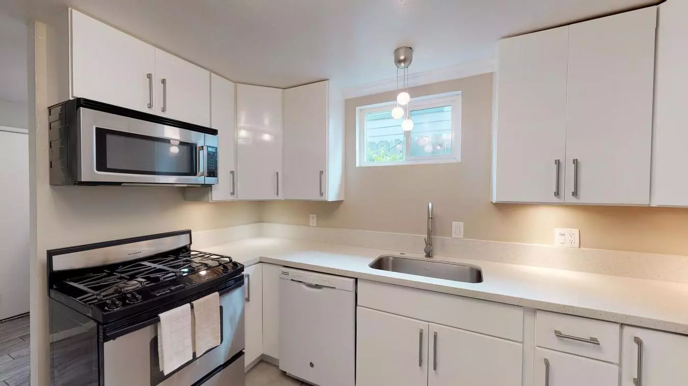 1690 10th Street, Oakland, CA 94607 photo 2