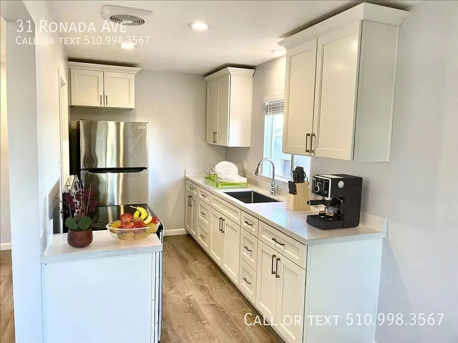 31 Ronada Avenue, Oakland, CA 94611 photo 2