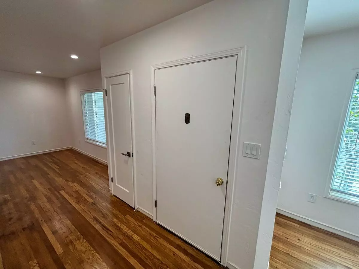 Spacious 3br, 2Bath House Oakland | $3500 | Newly Remodeled | Se Habla Español photo 3