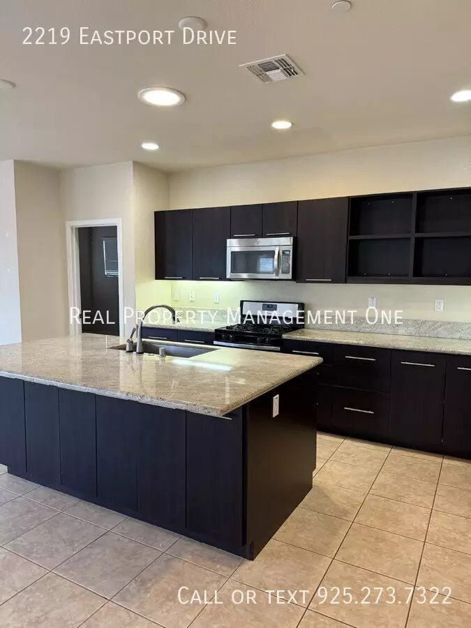 2219 Eastport Drive, Oakley, CA 94561 photo 5