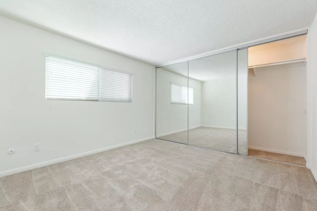 4932 Del Monte Avenue, San Diego, CA 92107 photo 5
