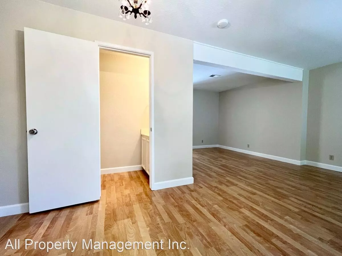 1294 Rosita Road, Pacifica, CA 94044 photo 3