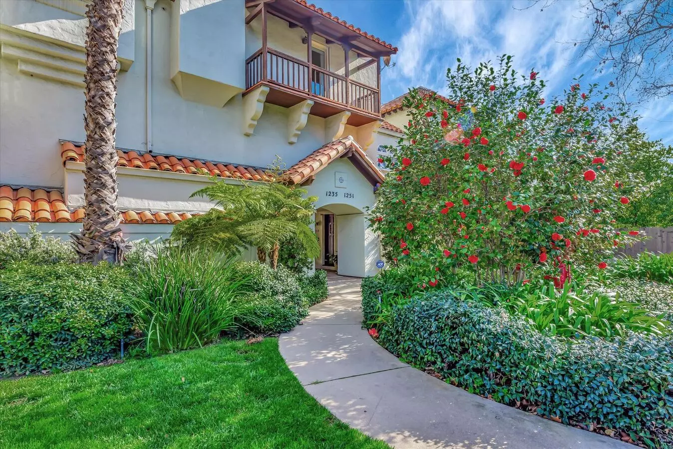 Spacious Townhome in Palo Alto photo 4