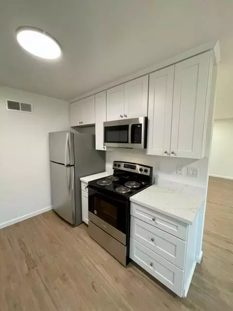 148 Rinconada Avenue, Palo Alto, CA 94301 photo 3