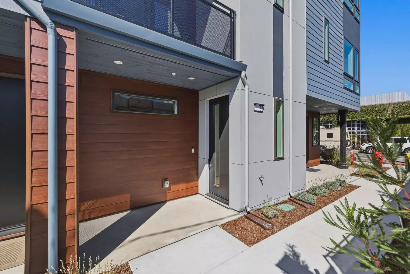 102 Koa Ct Palo Alto, CA 94306 photo 2