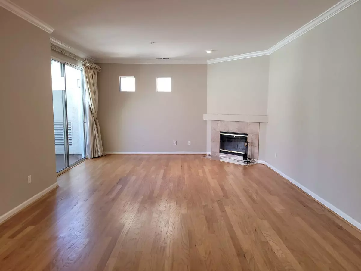 2571 Park Blvd photo 3