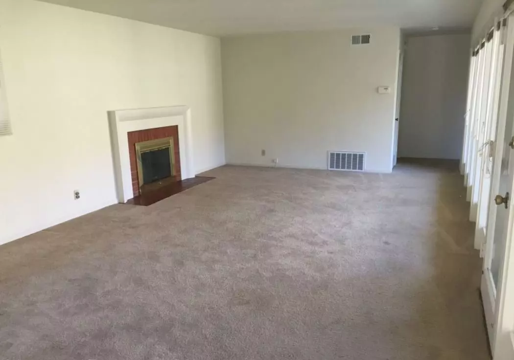 4251 Los Palos Ave photo 2
